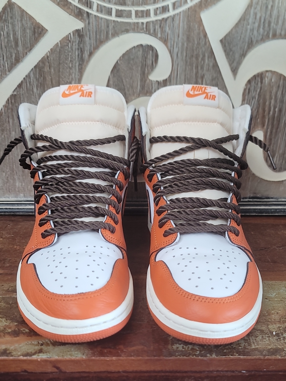 Nike Air Jordan 1 Retro High OG 'Starfish' Mens 10 (Good/Like New) - Picture 5 of 16
